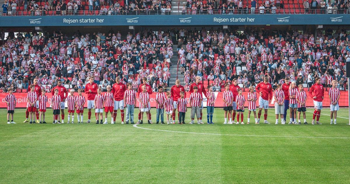 Tribute to volunteers on Sunday