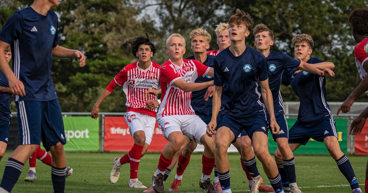 Zinck war in der Startelf beim großen 5:1-Sieg der U/17 ...