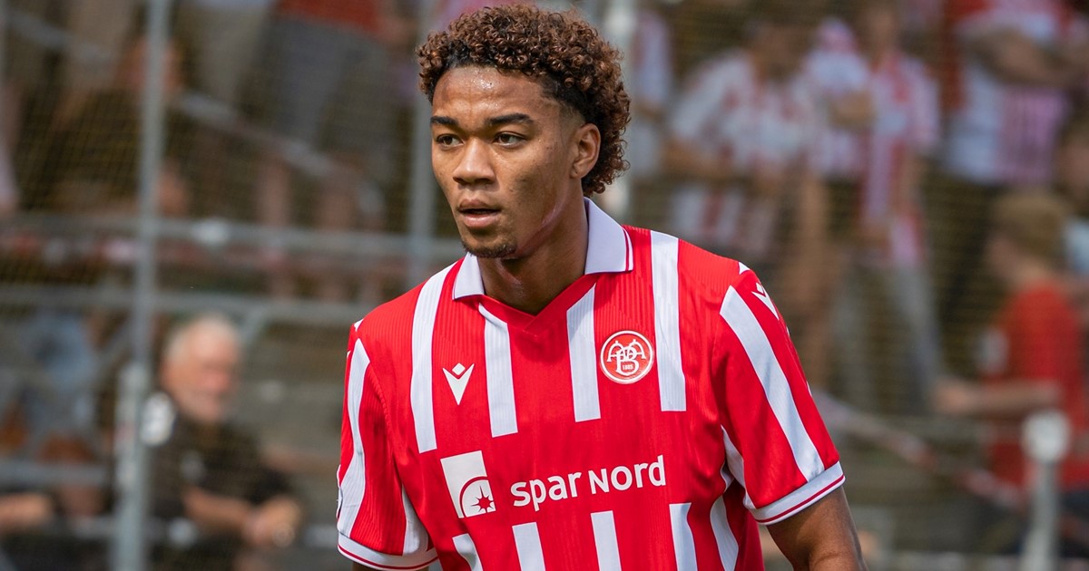 Nwadike substituted in 3-0 win at Asian Games